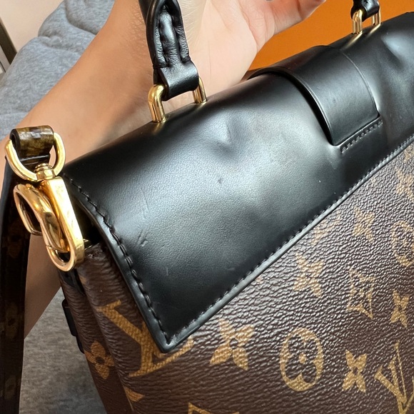 Louis Vuitton One Handle Flat Bag - Picture 4 of 16